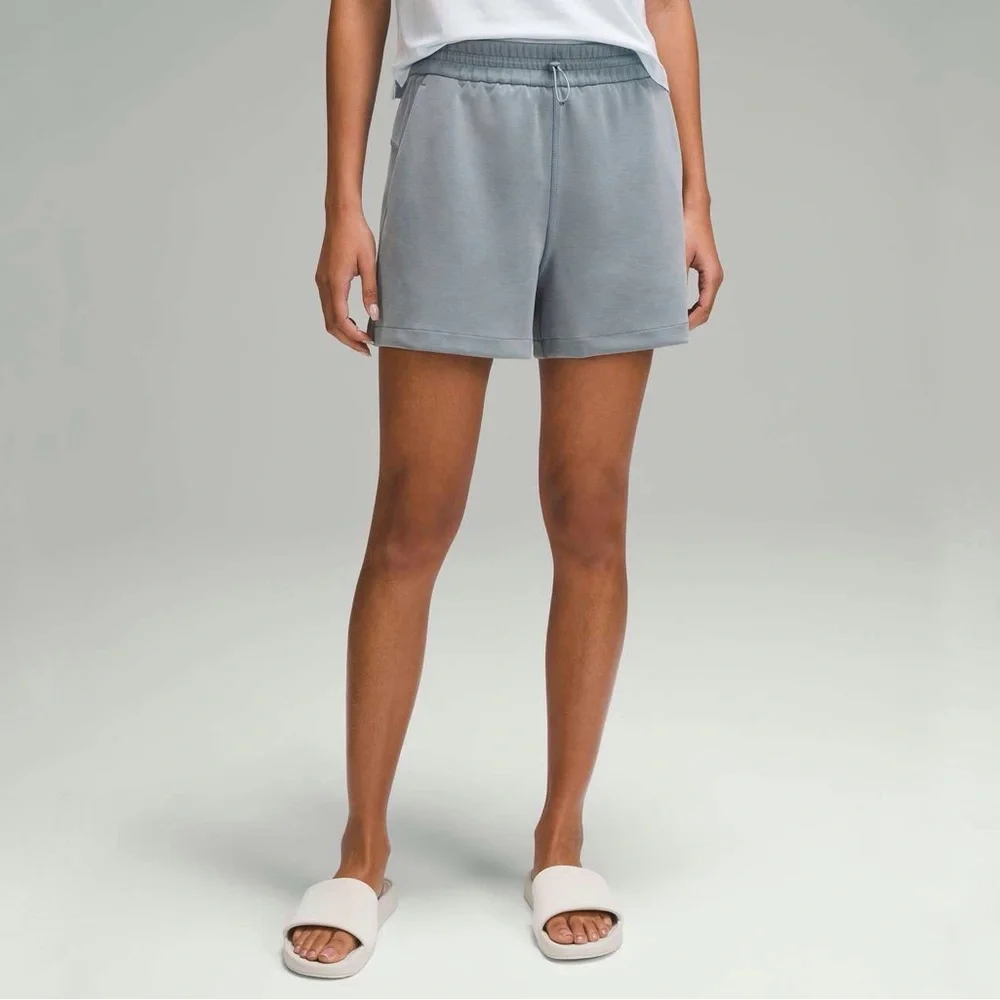 Lululemon Softstreme High-Rise Short 4” in Belgian Blue‎